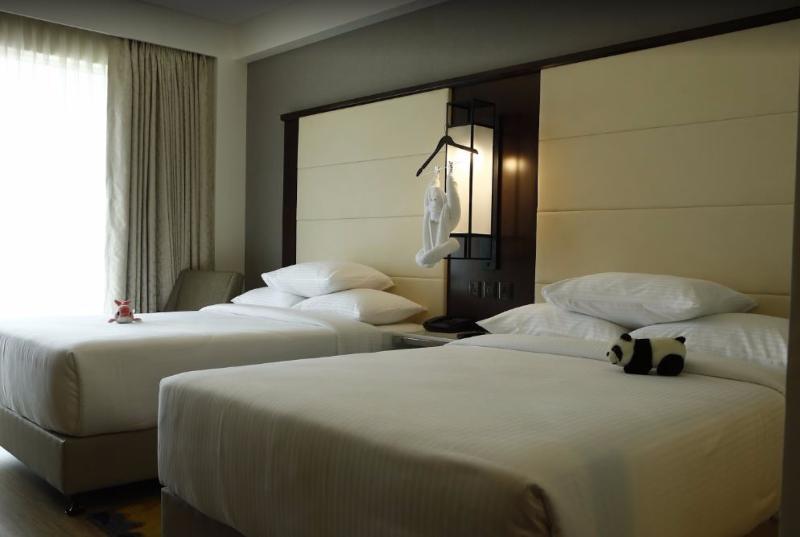 Courtyard By Marriott Surat Hotell Eksteriør bilde